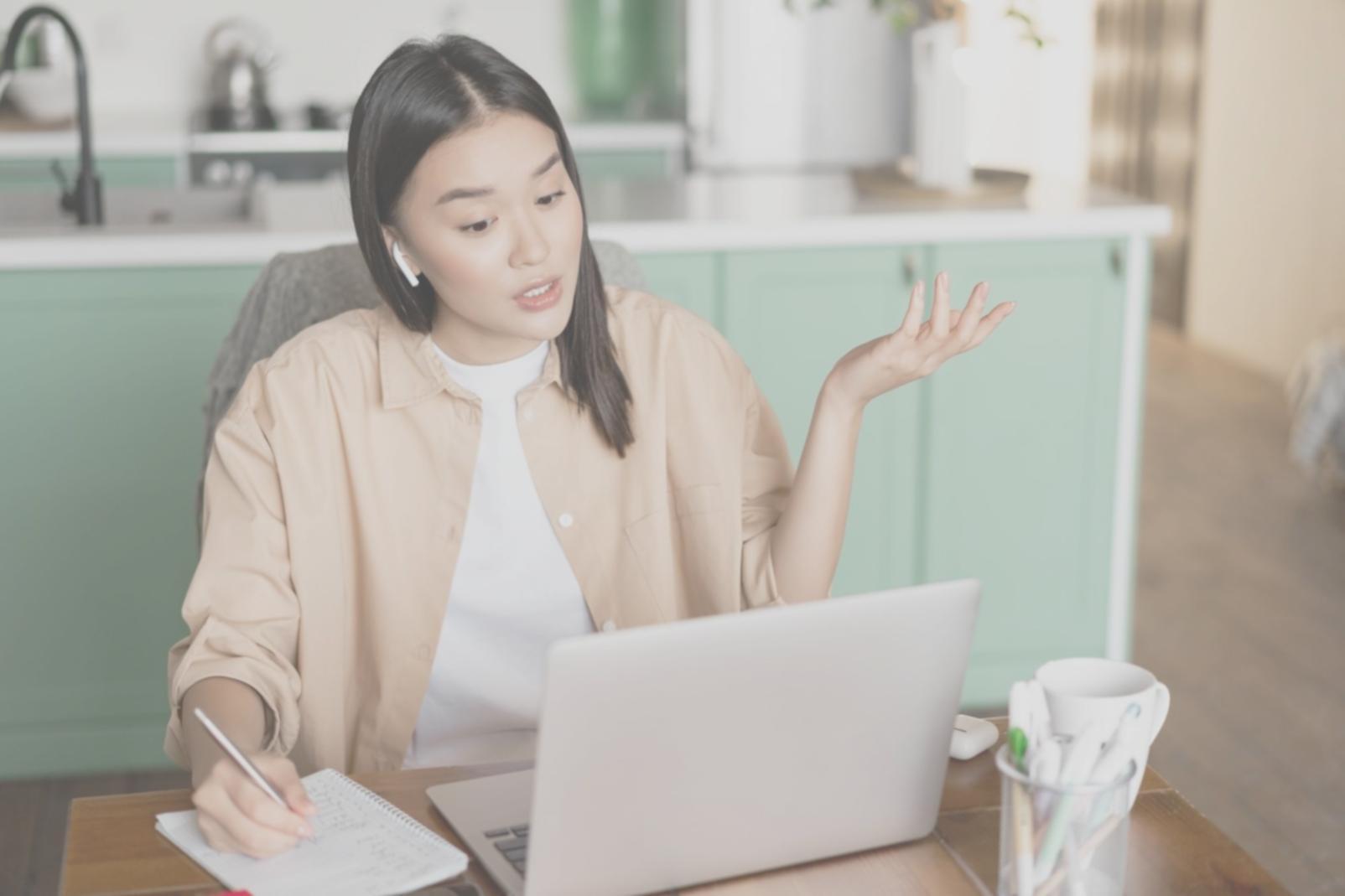Séance de formation en communication financière avec analyse de données